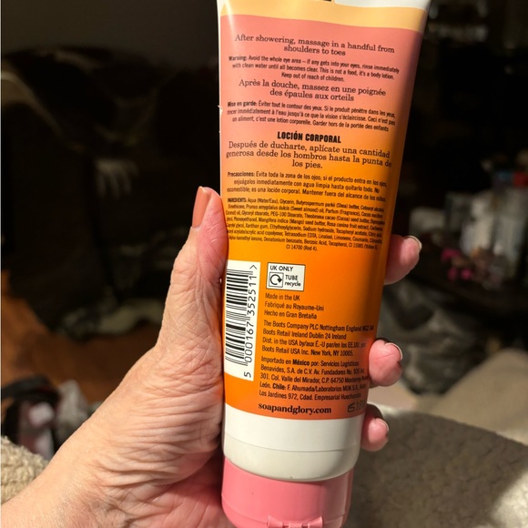 Soap & Glory Peach Please Hydrating Body Lotion 250ml. New! - Picture 3 of 3